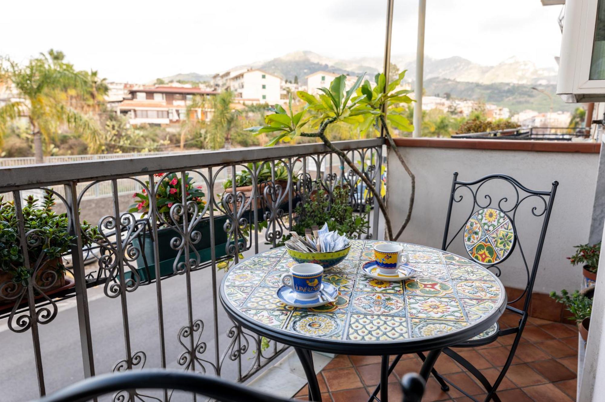 Appartamento Casa Pittone Giardini Naxos Esterno foto